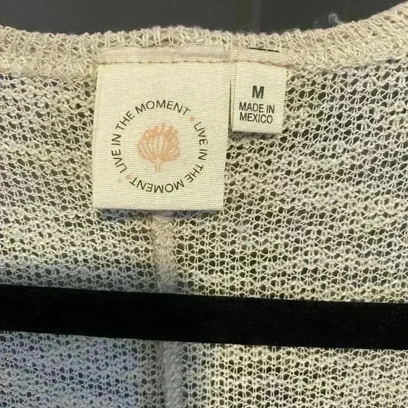 Live in The Moment Size M Women's Lightweight Floral Boho Open Front Cardigan - Picture 9 of 13